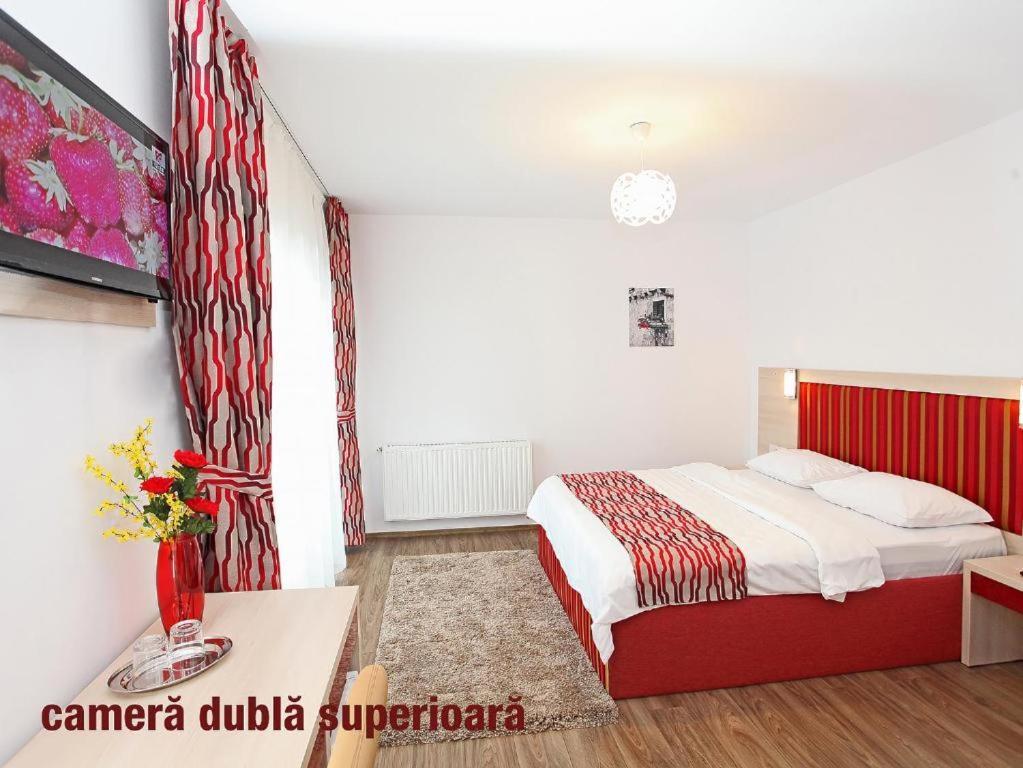 Pension Mora Cluj-Napoca Luaran gambar